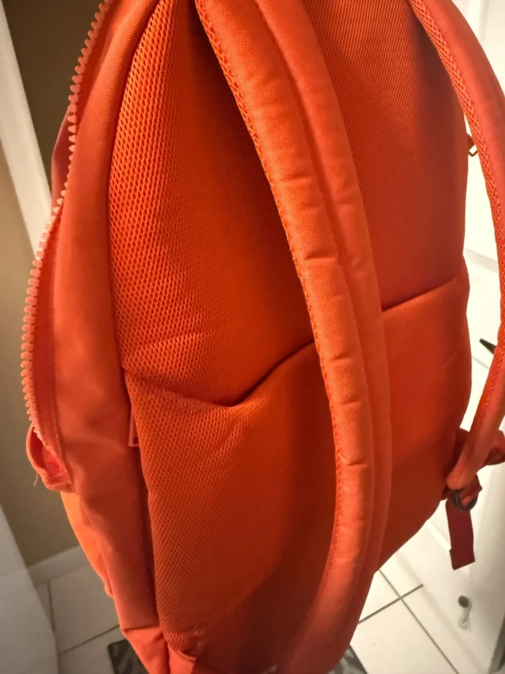 Away F.A.R. Active Backpack 26 L Outdoor Daypack with lock